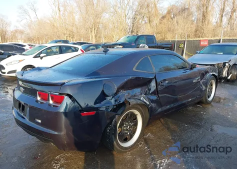 2013 Chevrolet Camaro 2Ls from USA, damaged, VIN 2G1FA1E33D9141231